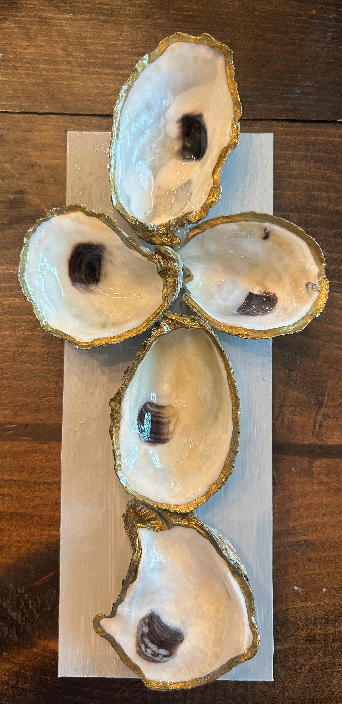 Oyster Cross V